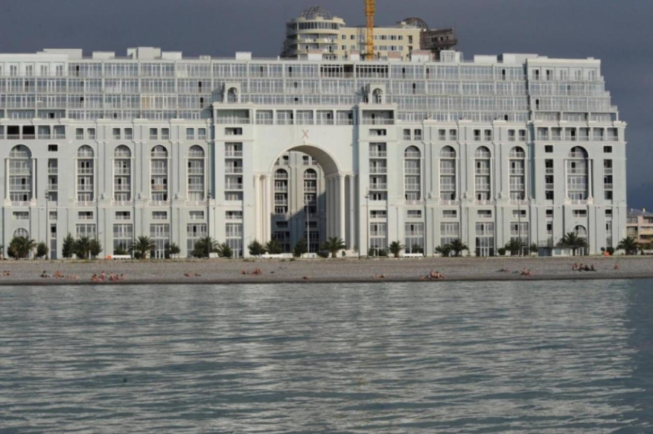 Watching The Sea Apartment Μπατούμι Εξωτερικό φωτογραφία